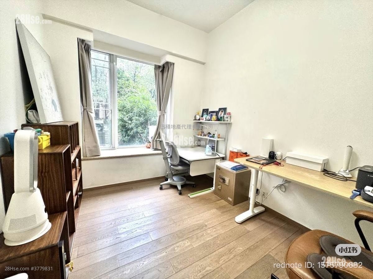 One Beacon Hill Rental 4 Bedrooms , 3 Bathrooms 1,490 ft²