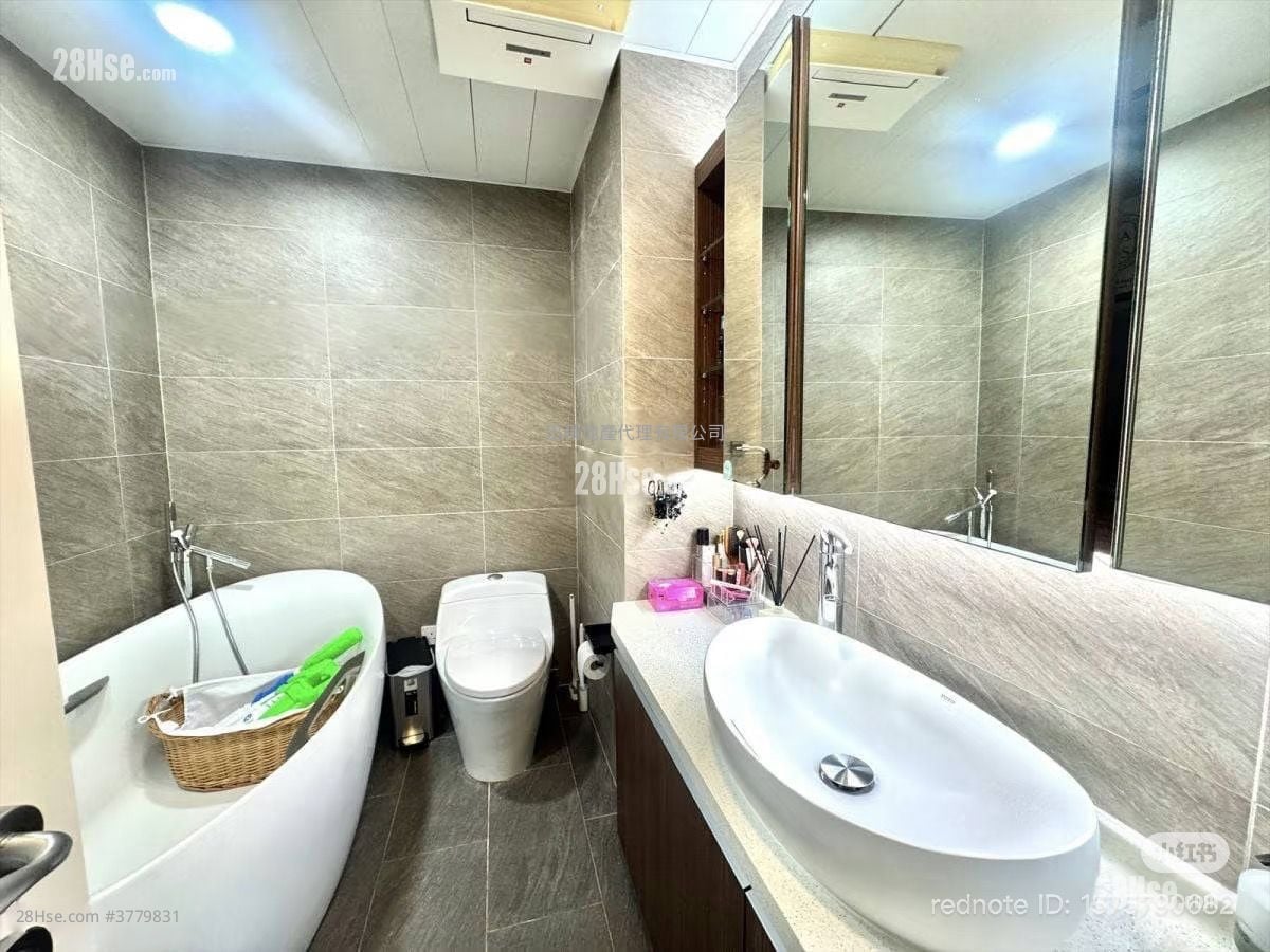 One Beacon Hill Rental 4 Bedrooms , 3 Bathrooms 1,490 ft²