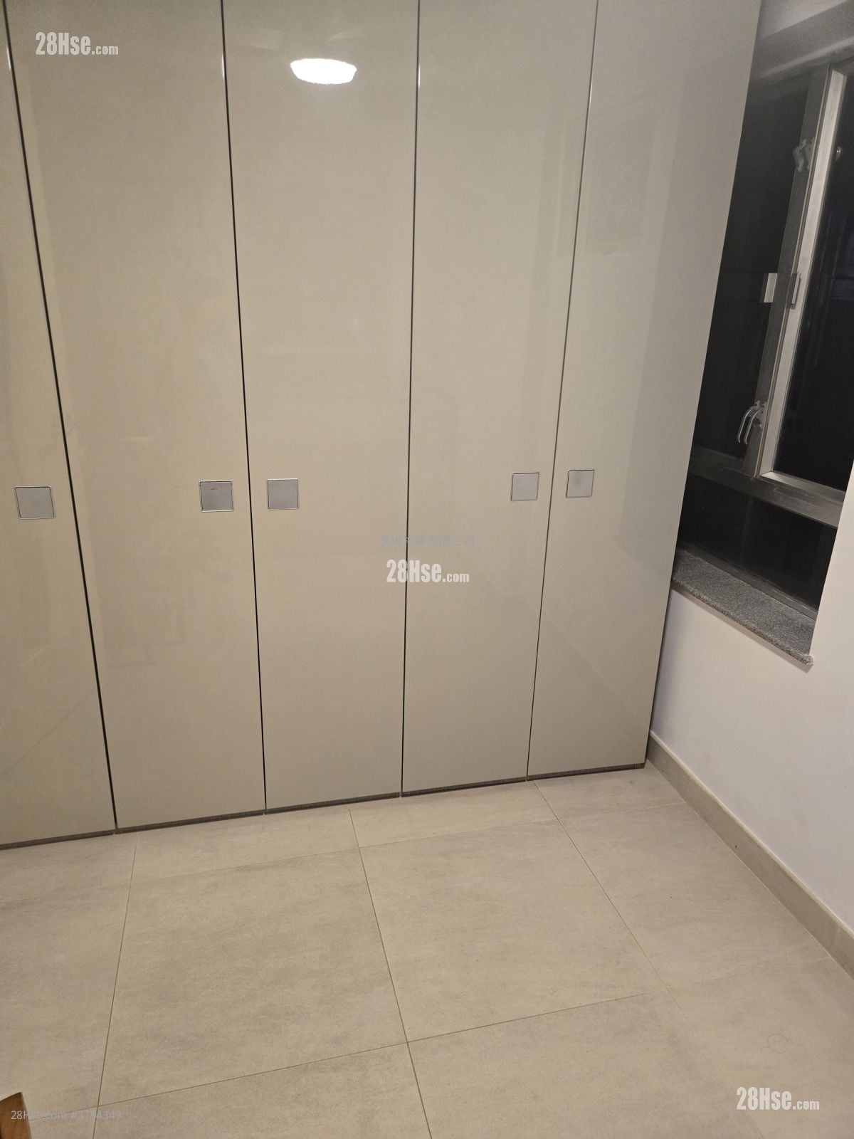 Westlands Court Rental 1 Bedroom , 1 Bathroom 398 ft²