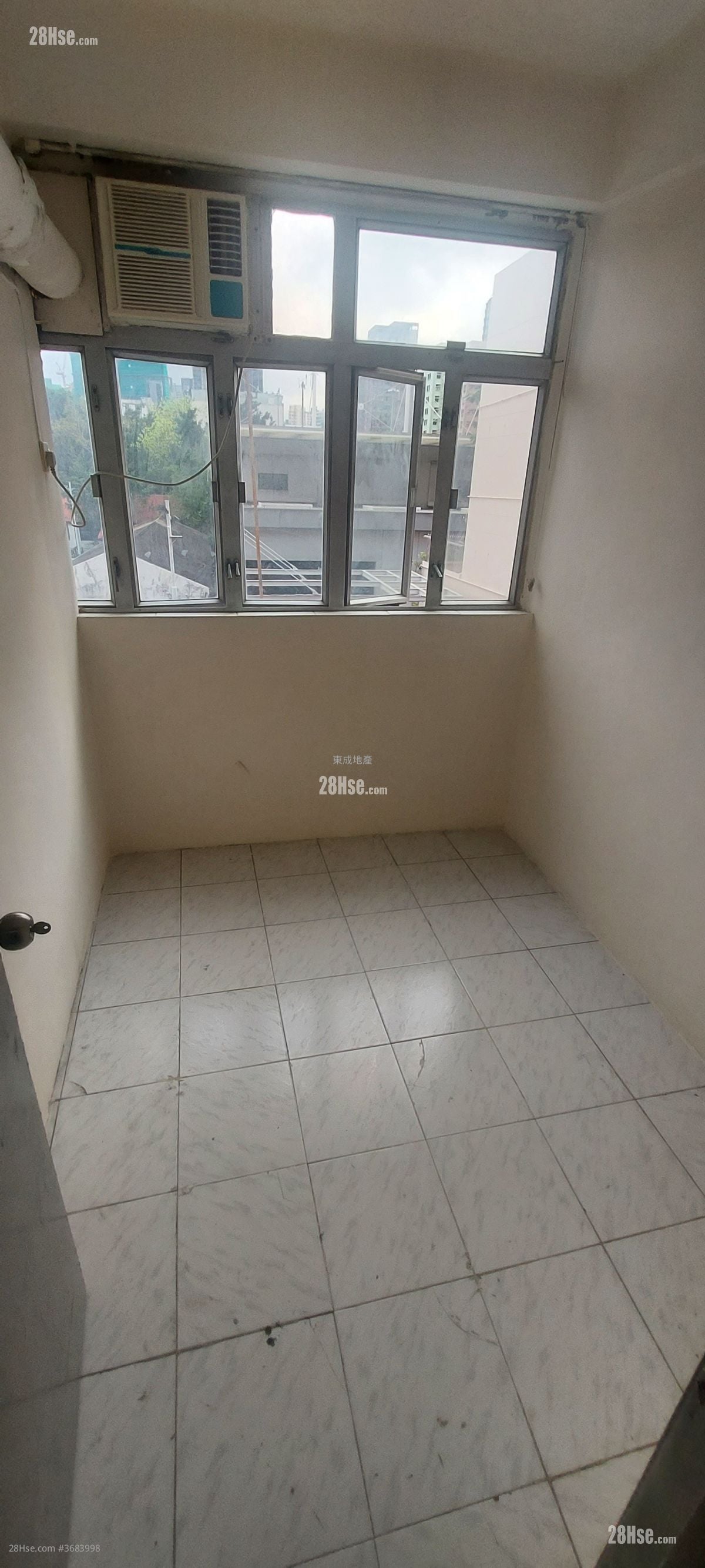 19 Pak Tai Street Rental Studio , 1 Bathroom 120 ft²
