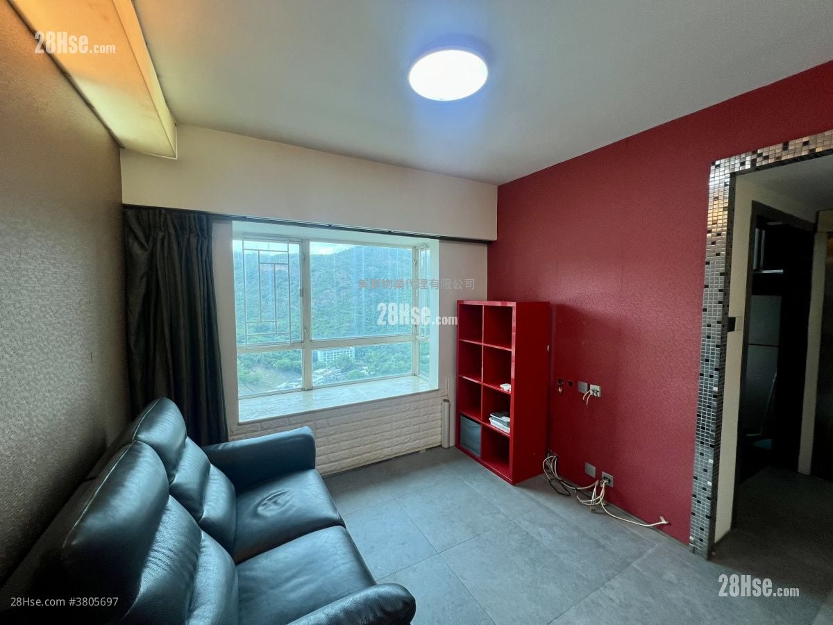 living room: Sea Crest Villa Sell 3 Bedrooms , 1 Bathroom 555 ft²