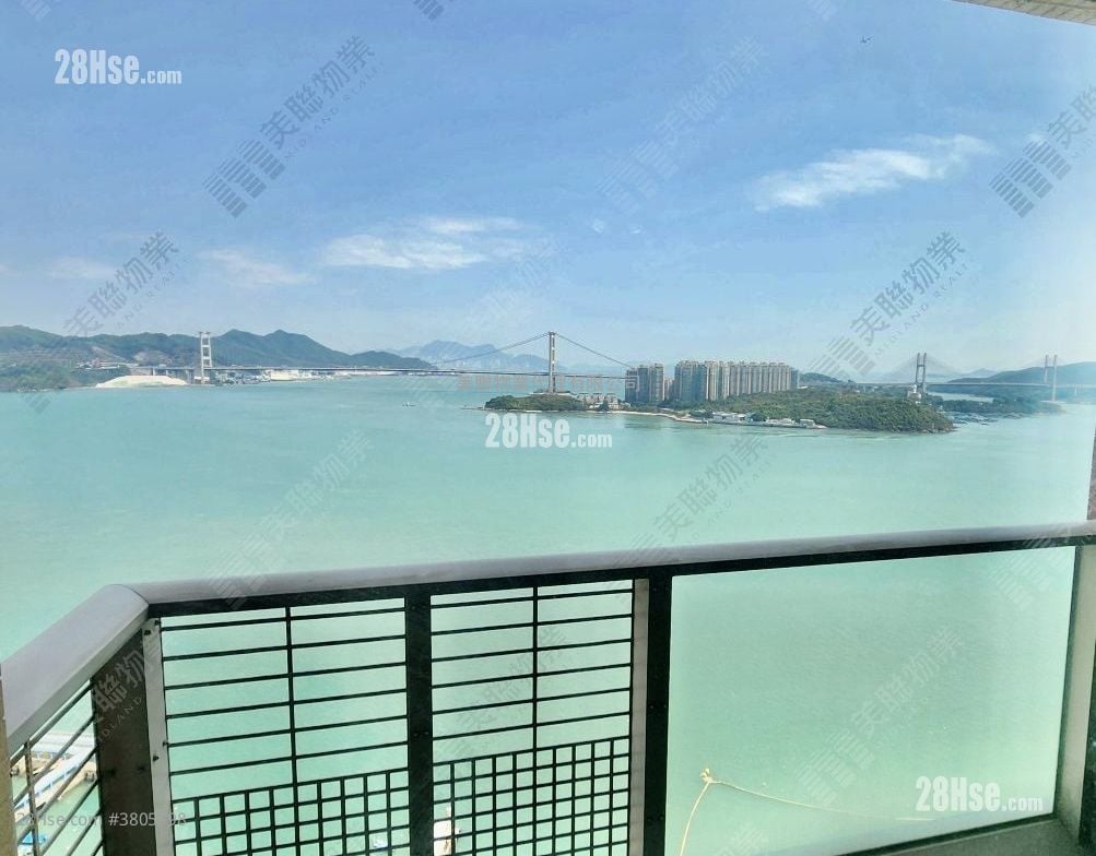 balcony: Anglers' Bay Sell 2 Bedrooms , 1 Bathroom 469 ft²