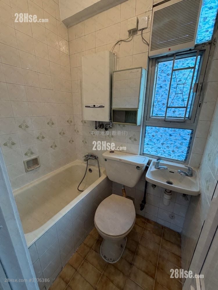 Jumbo Building Sell 2 Bedrooms , 1 Bathroom 335 ft²