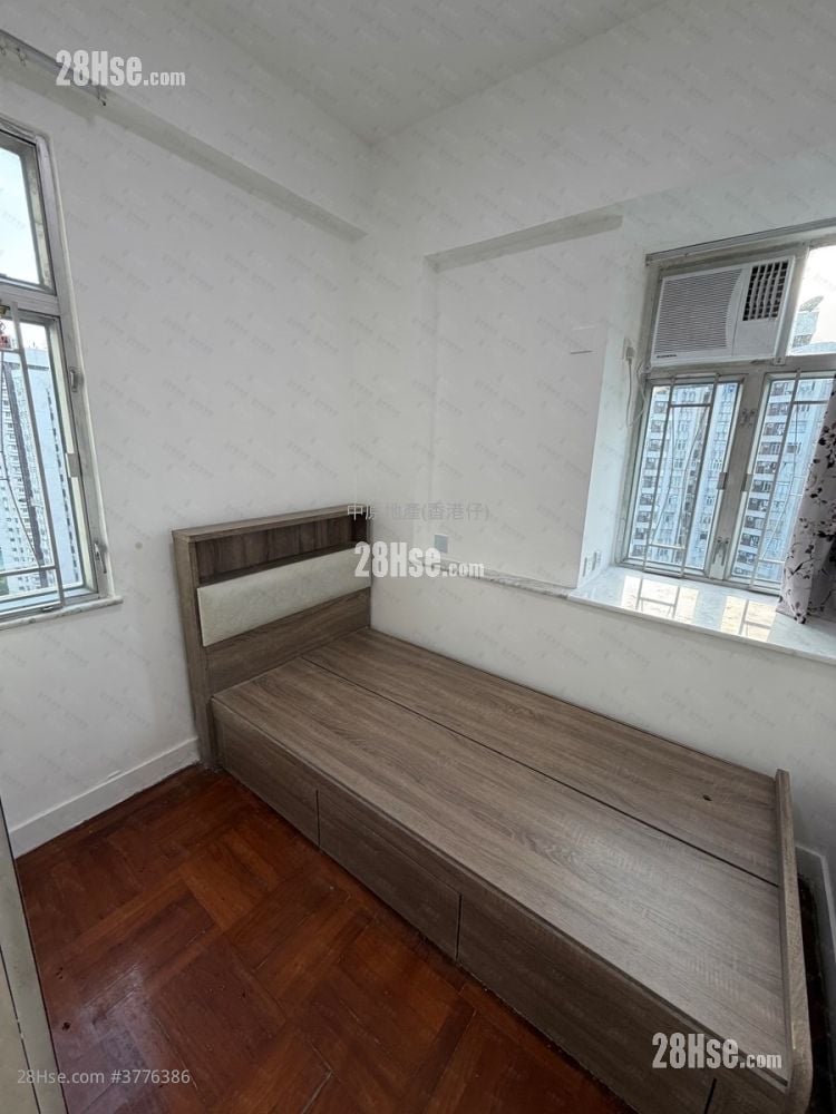 Jumbo Building Sell 2 Bedrooms , 1 Bathroom 335 ft²