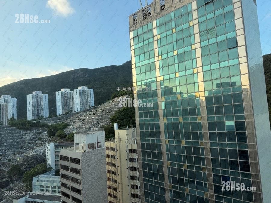 Jumbo Building Sell 2 Bedrooms , 1 Bathroom 335 ft²