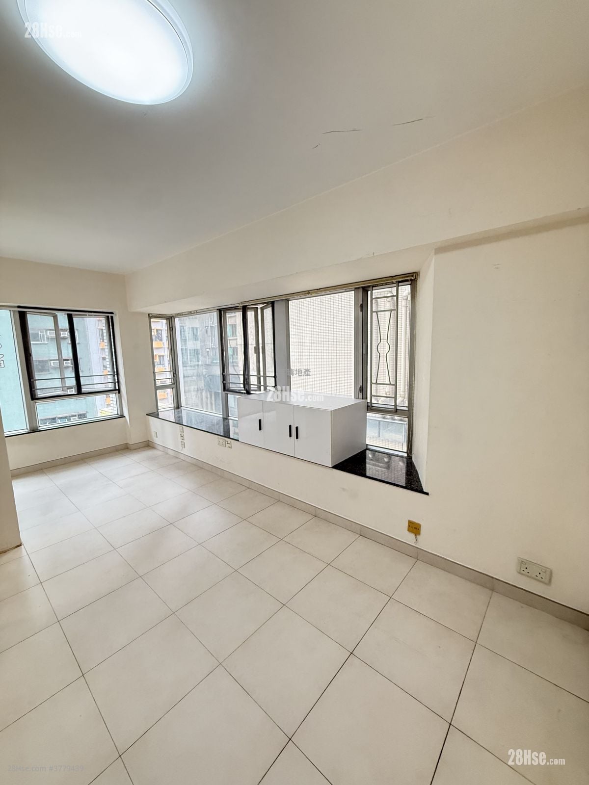 City Regalia Sell 2 Bedrooms , 1 Bathroom 305 ft²