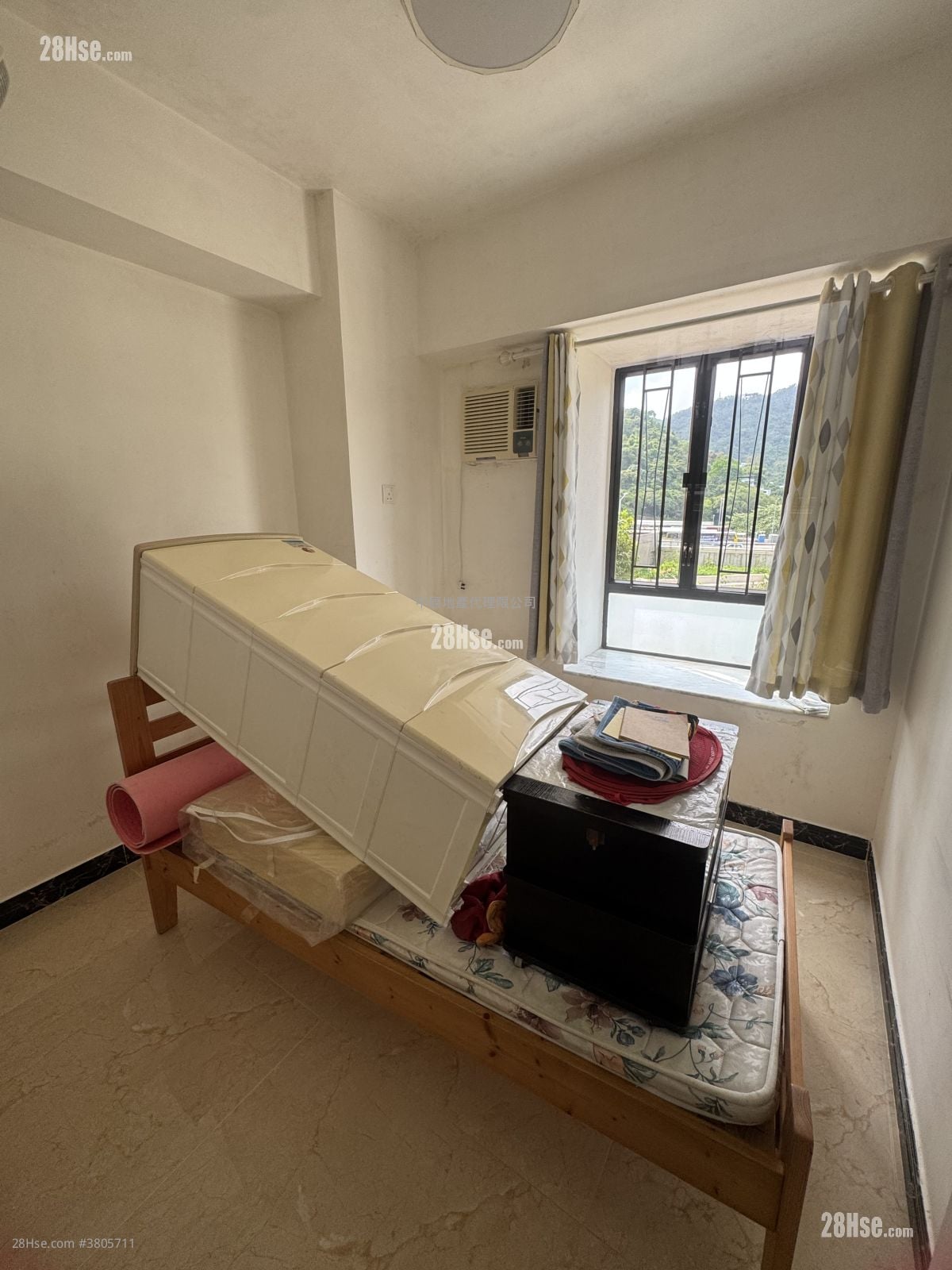 Shatin Plaza Sell 3 Bedrooms , 1 Bathroom 612 ft²