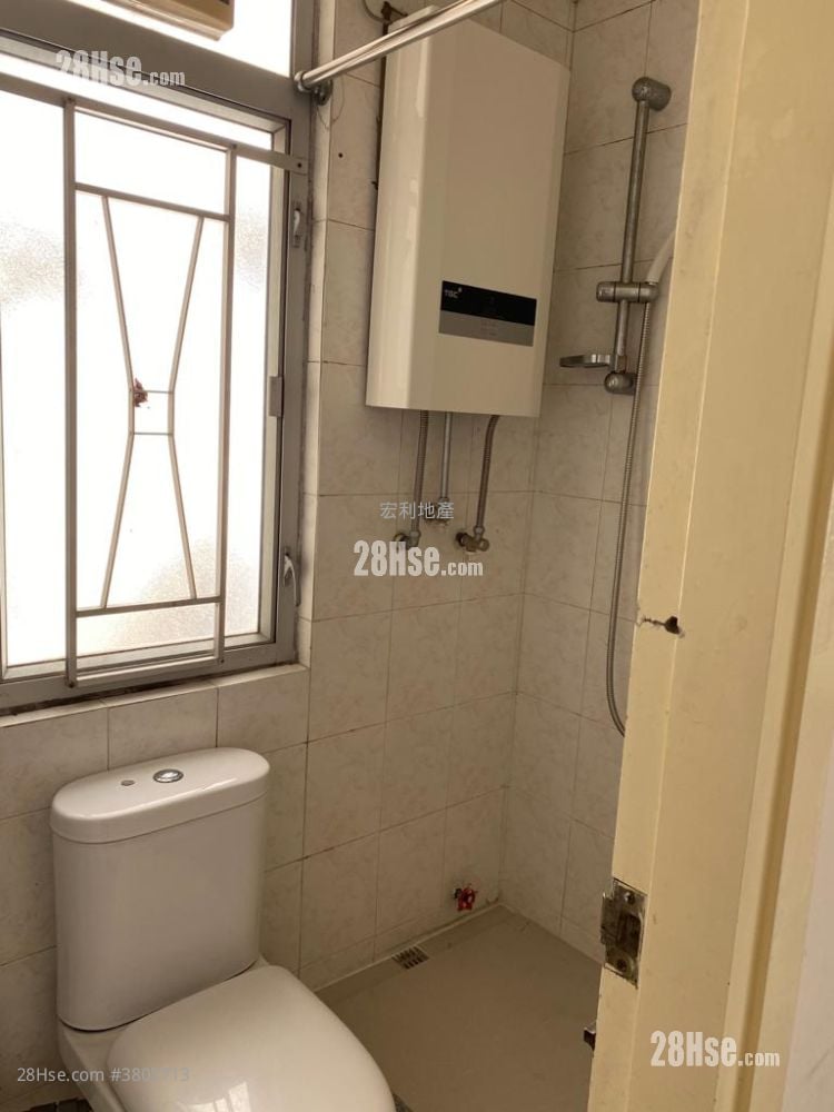 Winner Centre Rental 260 ft²