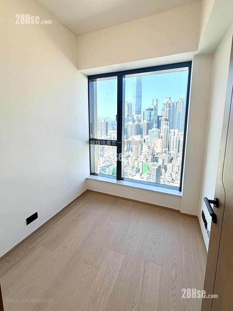 Topside Residence Rental 3 Bedrooms , 2 Bathrooms 569 ft²