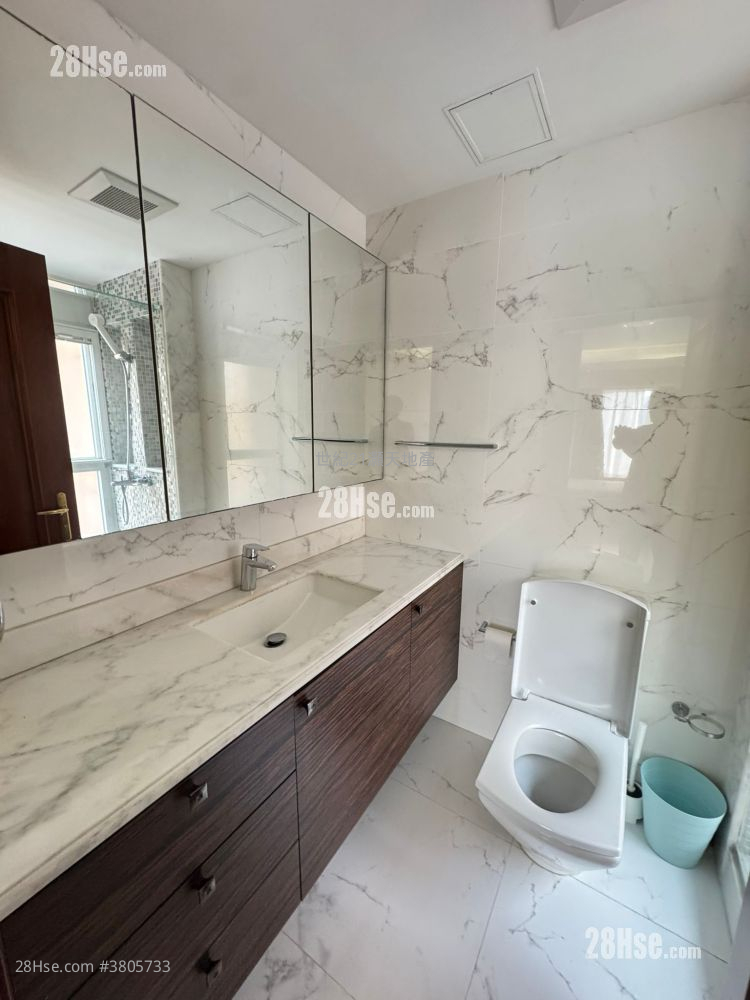 比华利山别墅 租盘 5+ 房 , 5+ 浴室 3,272 平方尺