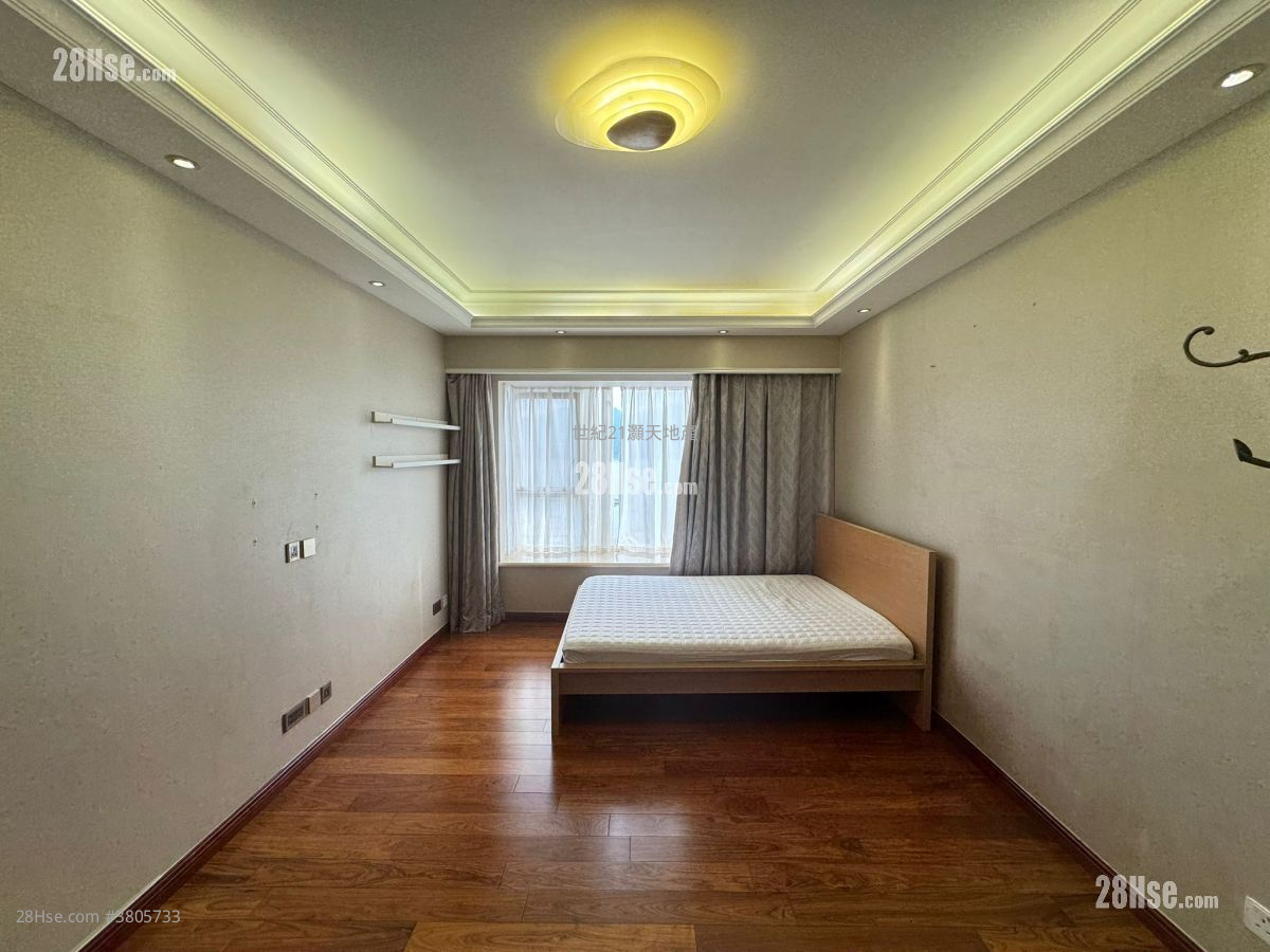 比华利山别墅 租盘 5+ 房 , 5+ 浴室 3,272 平方尺