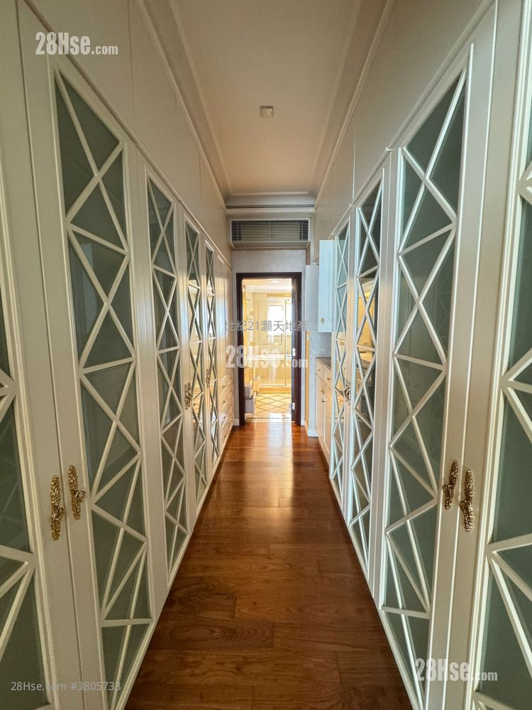 比华利山别墅 租盘 5+ 房 , 5+ 浴室 3,272 平方尺