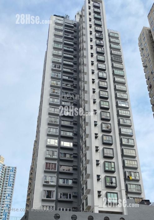 Bo Yan Building Sell 2 Bedrooms , 1 Bathroom 412 ft²