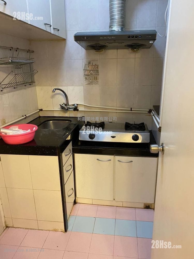 Mayfair Gardens Sell 2 Bedrooms 329 ft²