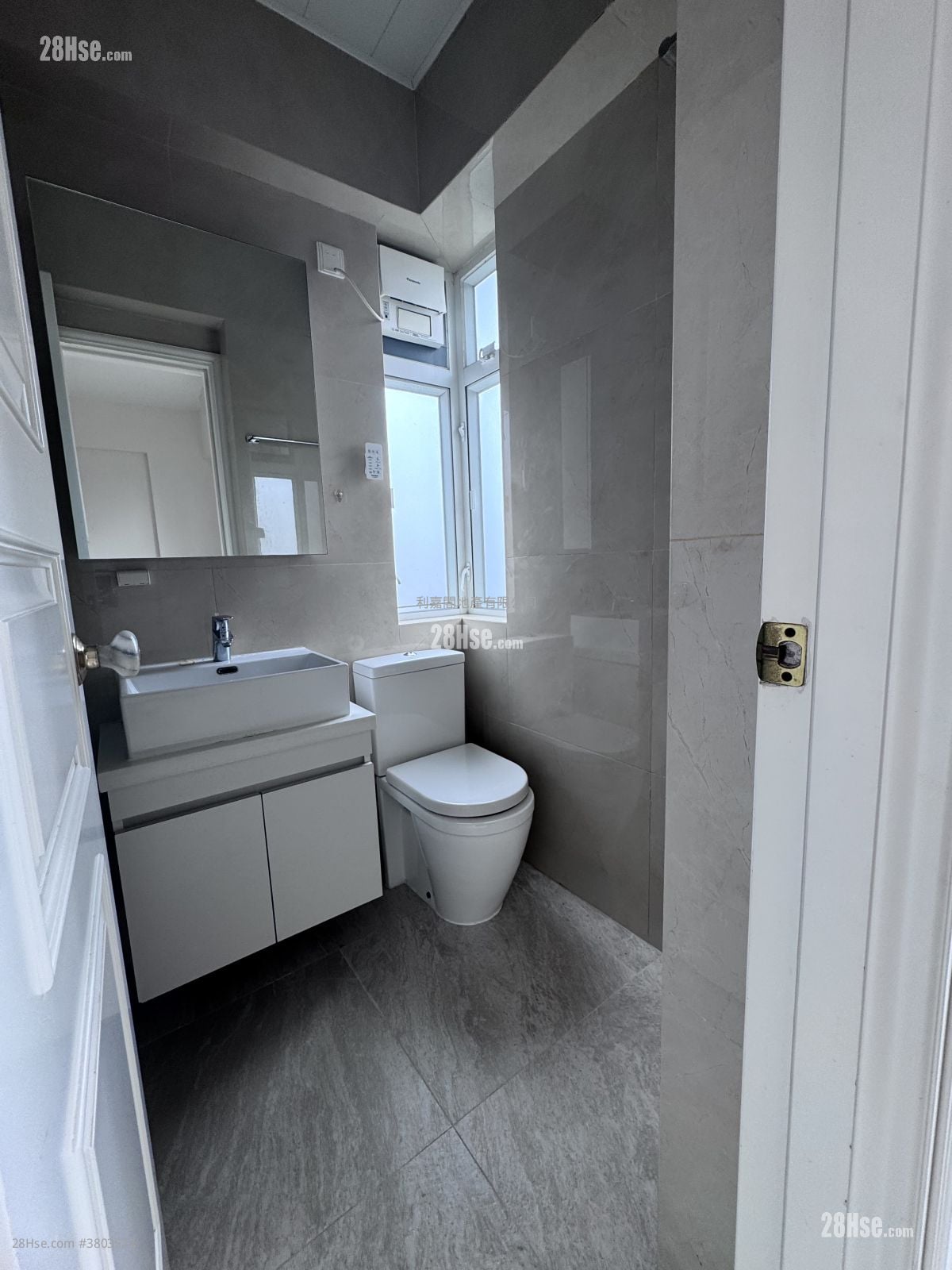 国城大厦 售盘 3 房 , 2 浴室 1,061 平方尺