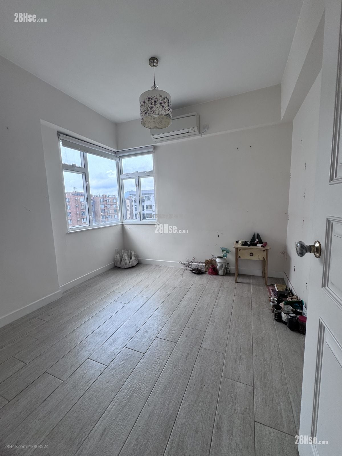 国城大厦 售盘 3 房 , 2 浴室 1,061 平方尺