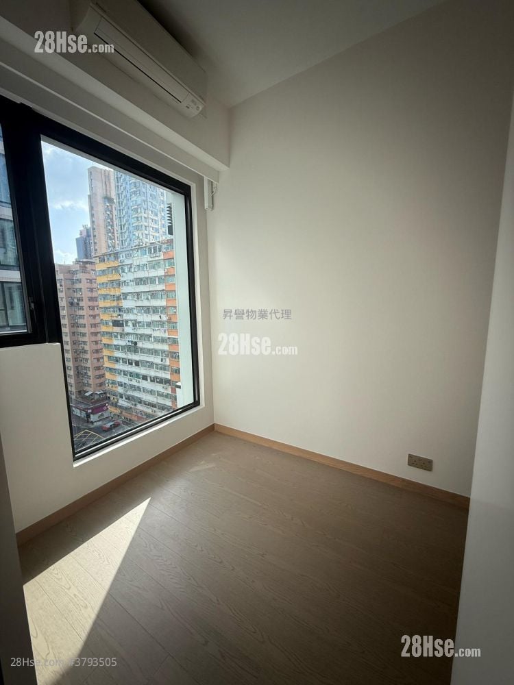 Baker Circle Greenwich Rental 1 Bedroom , 1 Bathroom 265 ft²