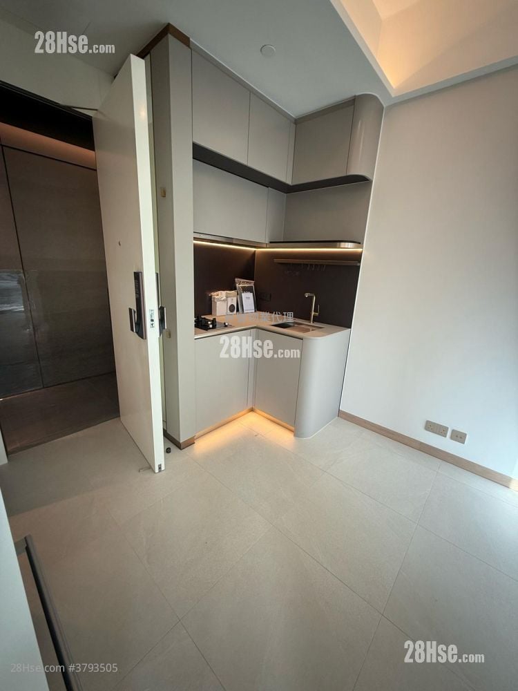 Baker Circle Greenwich Rental 1 Bedroom , 1 Bathroom 265 ft²