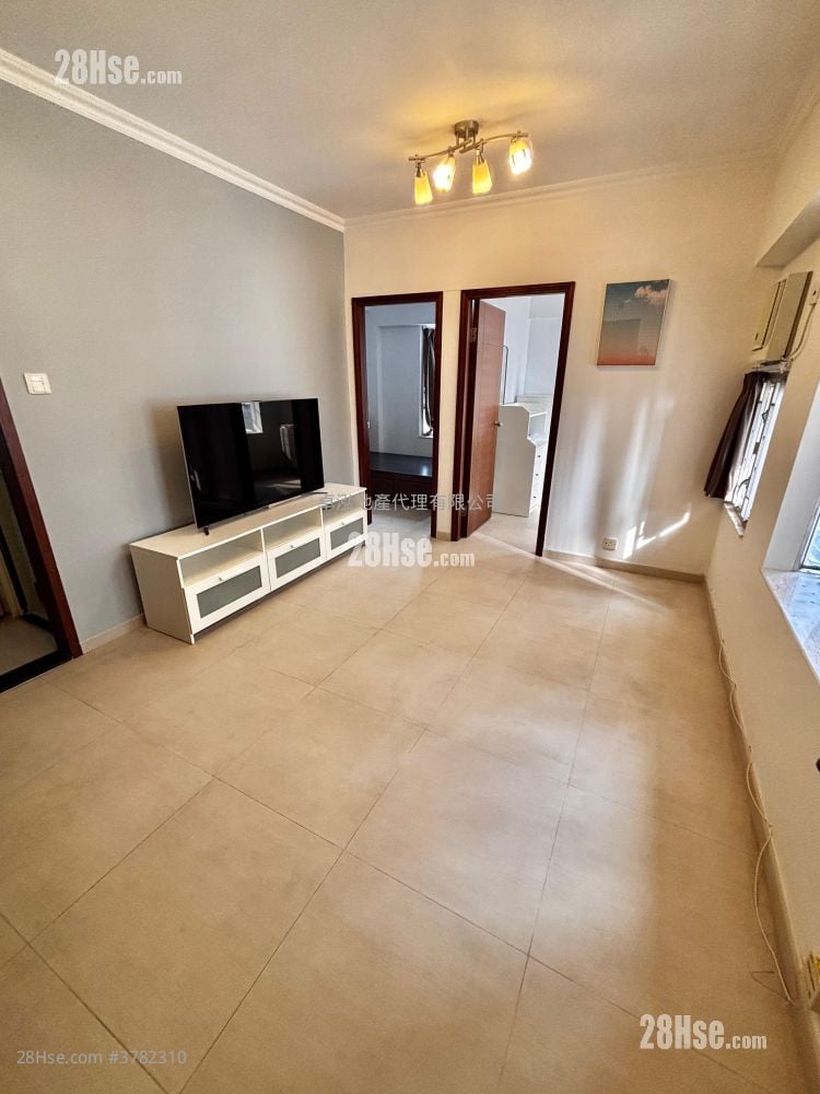 Shun On Building Rental 2 Bedrooms , 1 Bathroom 356 ft²