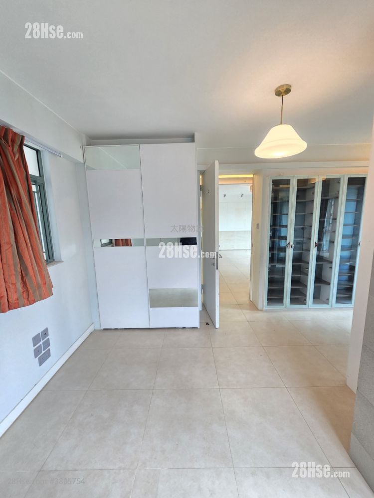 Laguna Verde Sell 4 Bedrooms , 2 Bathrooms 844 ft²