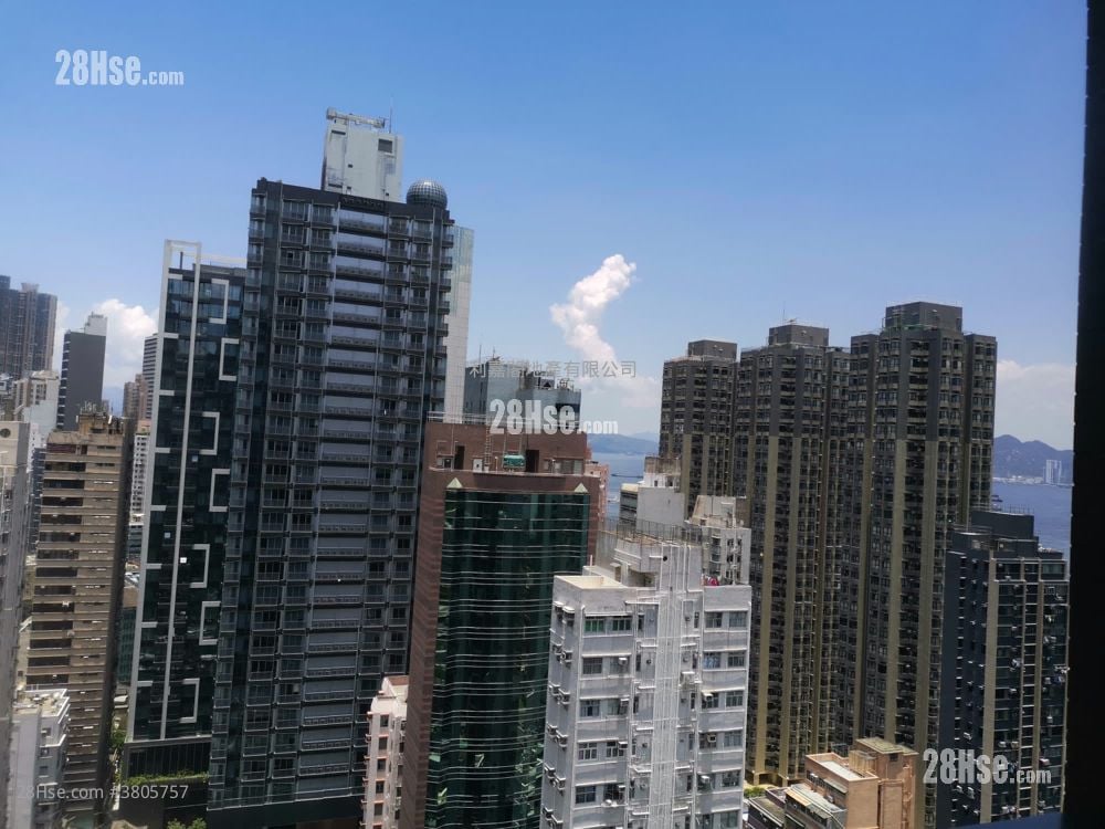 The Met. Sublime Sell 1 Bedroom , 1 Bathroom 259 ft²