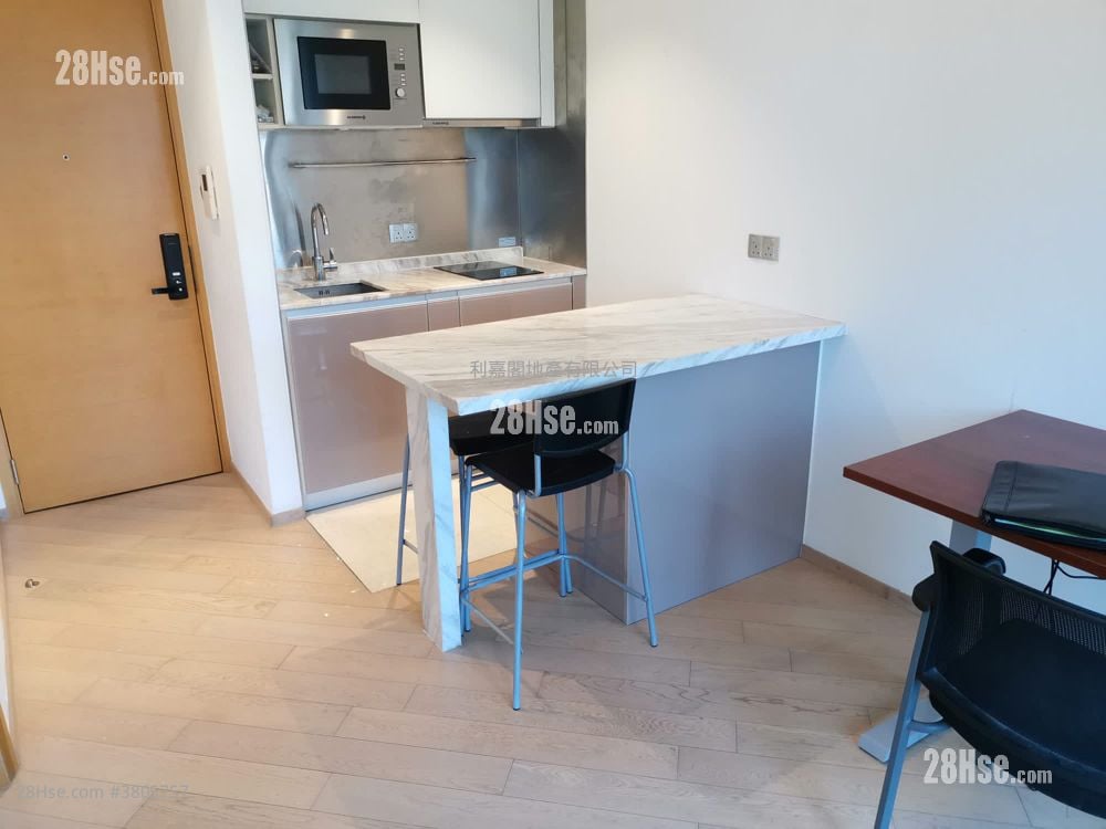 The Met. Sublime Sell 1 Bedroom , 1 Bathroom 259 ft²