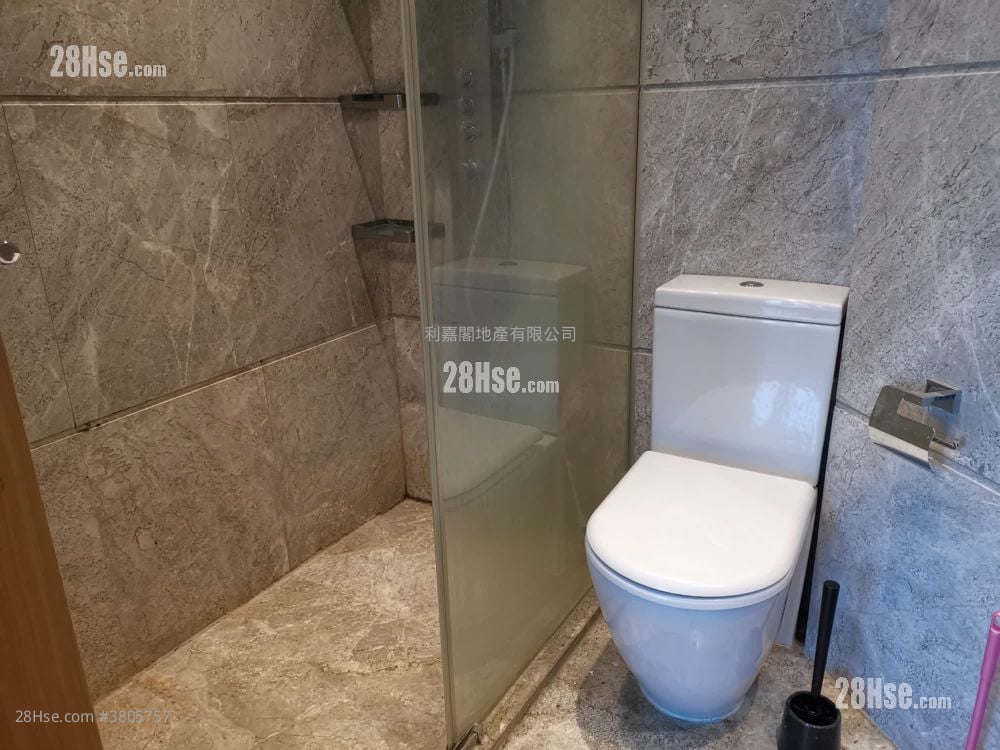 The Met. Sublime Sell 1 Bedroom , 1 Bathroom 259 ft²