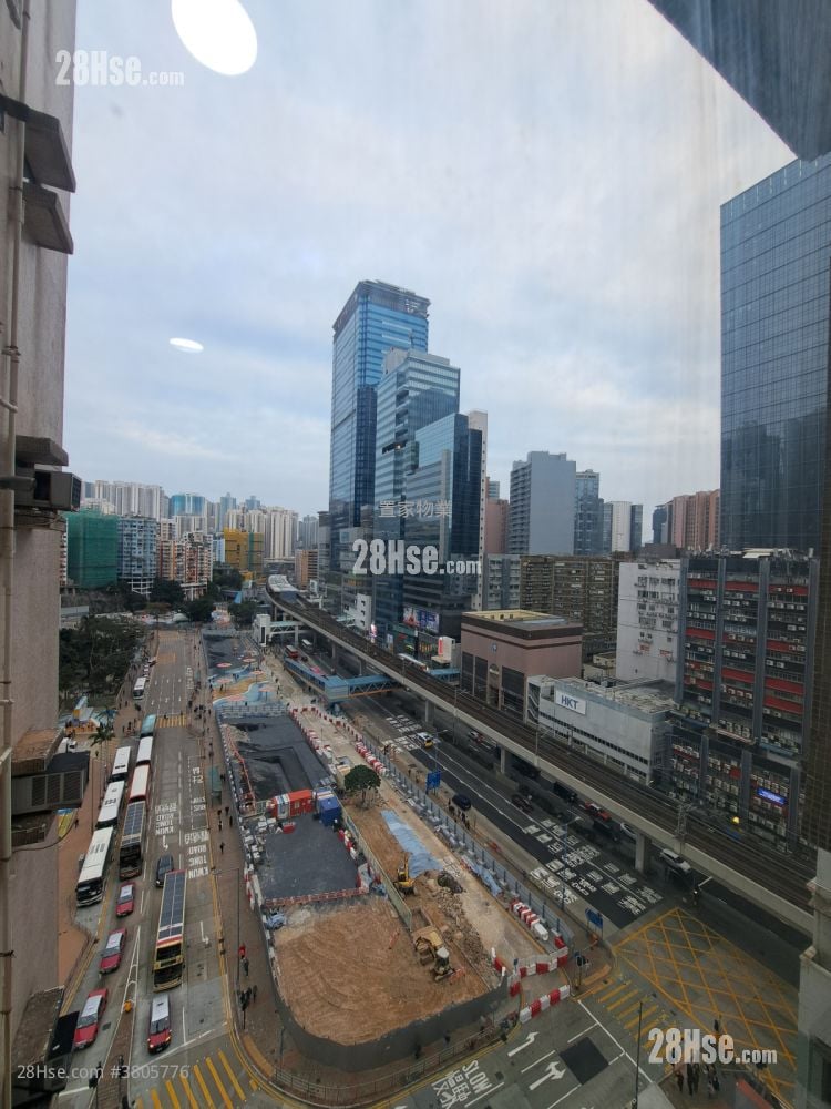 Champion Court Rental 1 Bathroom 369 ft²