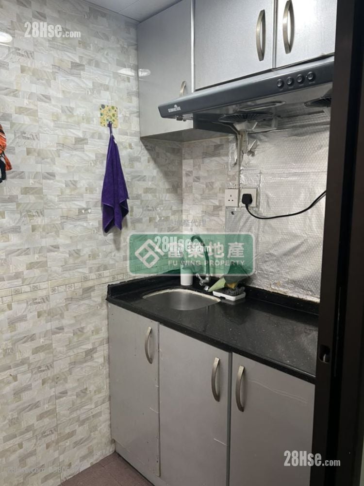 Kar Wong Building Rental 2 Bedrooms 306 ft²