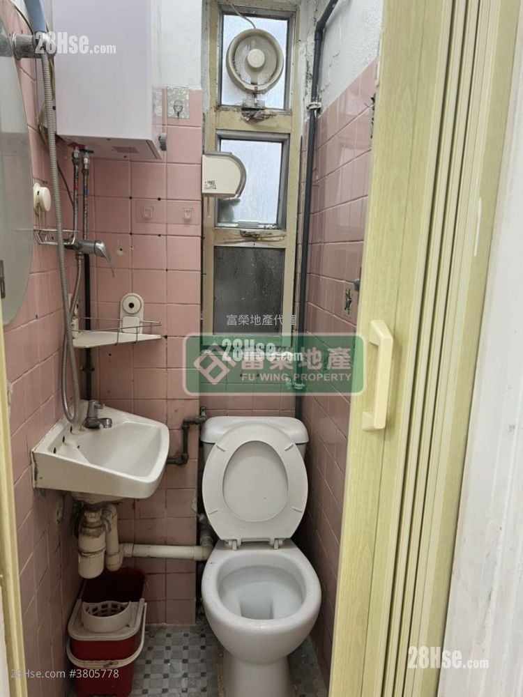 安達大廈 租盤 2 房 , 1 浴室 310 平方呎