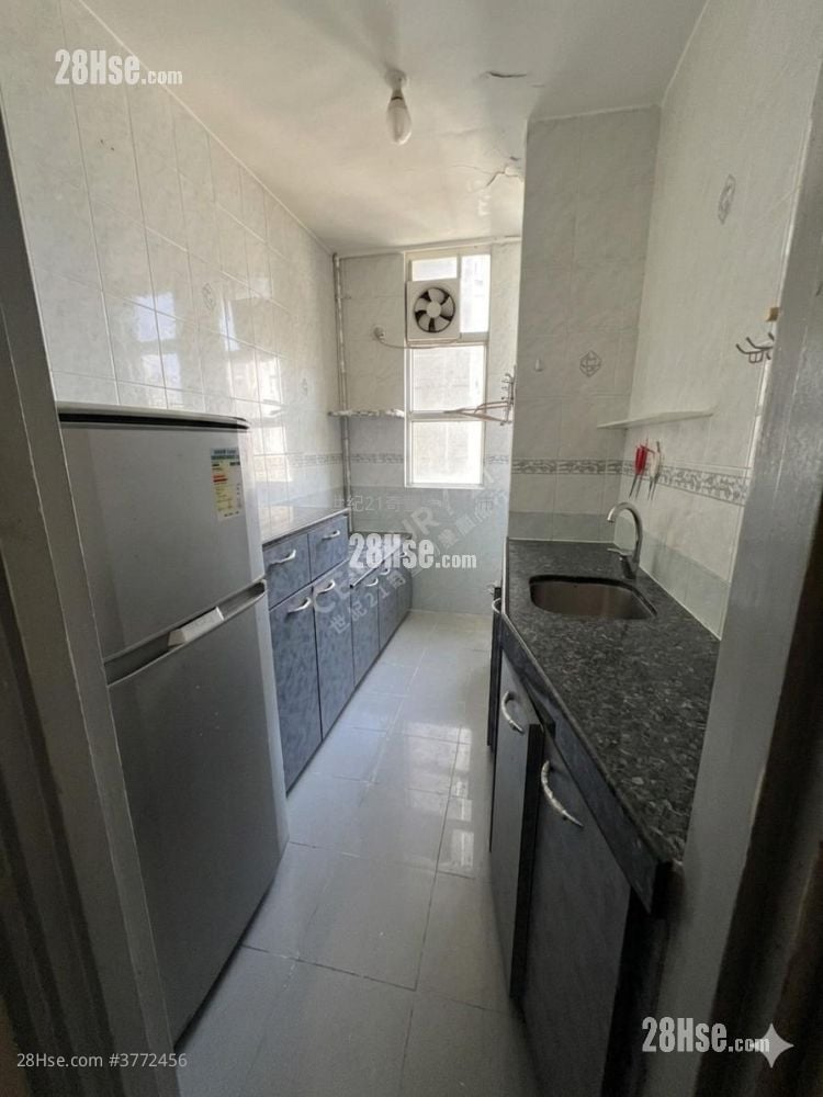 锦鞍苑 售盘 3 房 , 1 浴室 554 平方尺