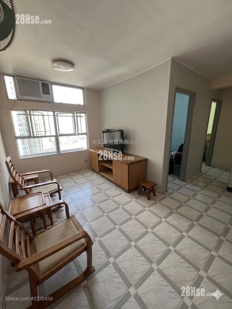 锦鞍苑 售盘 3 房 , 1 浴室 554 平方尺