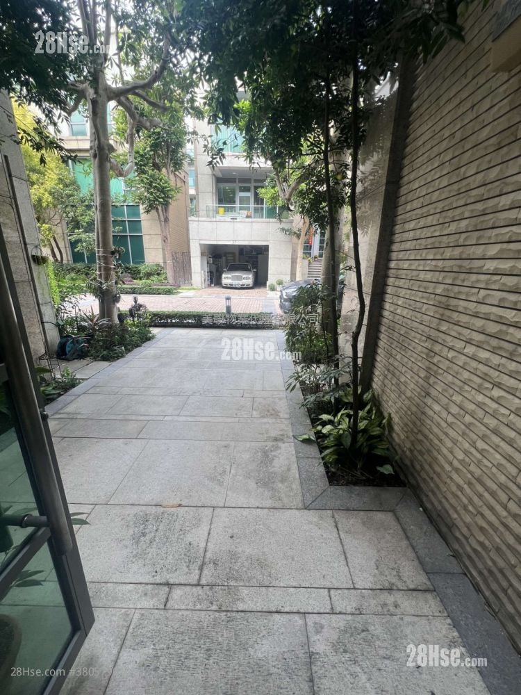 葡萄园 租盘 4 房 , 5+ 浴室 2,150 平方尺