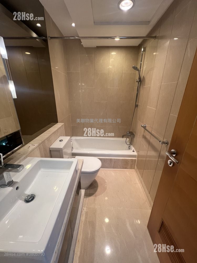 葡萄园 租盘 4 房 , 5+ 浴室 2,150 平方尺