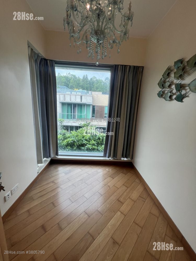 葡萄园 租盘 4 房 , 5+ 浴室 2,150 平方尺