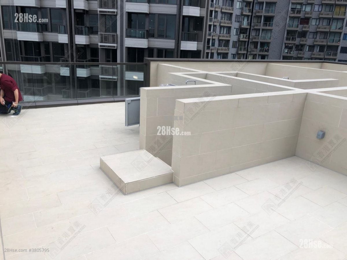 龍譽 租盤 3 房 , 2 浴室 901 平方呎