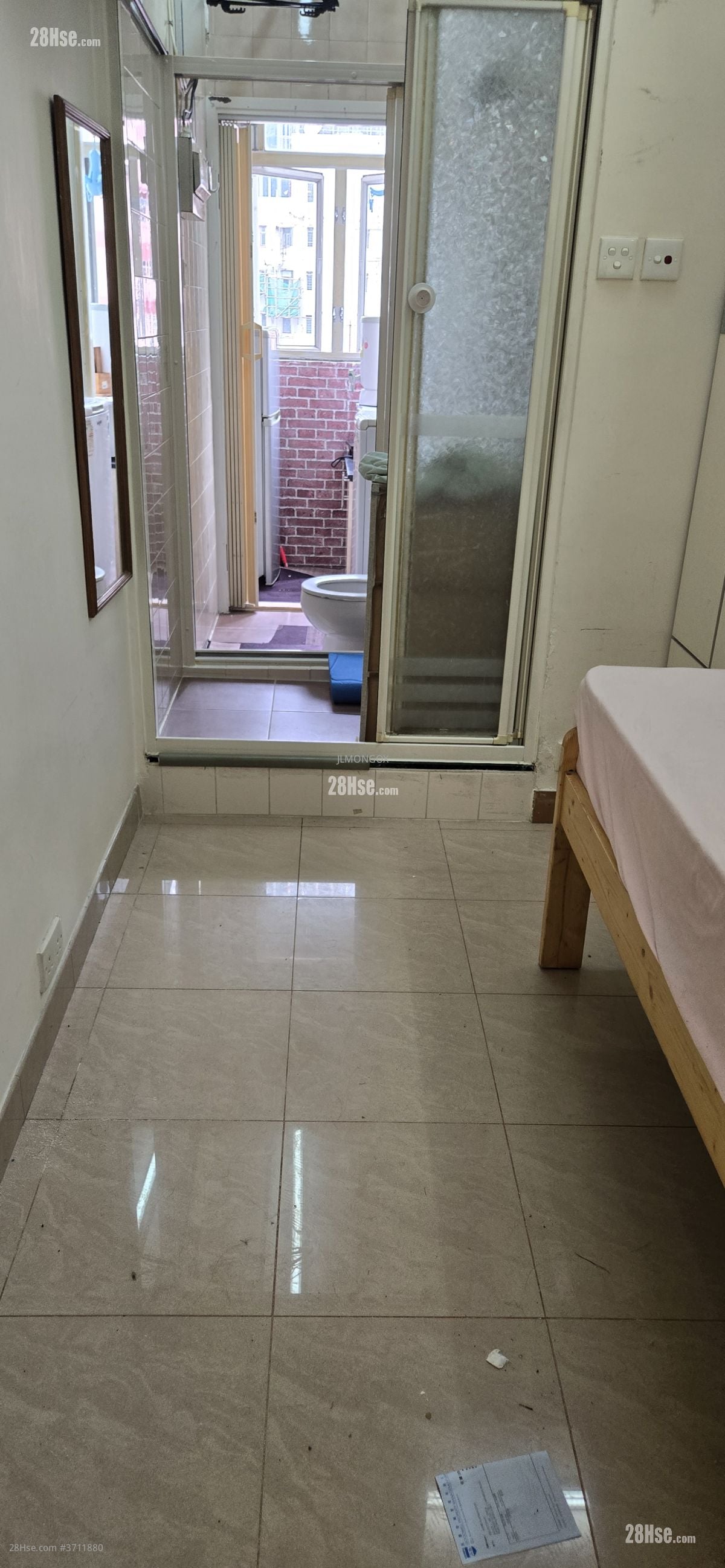 Eastman Court Rental 2 Bedrooms , 2 Bathrooms 309 ft²