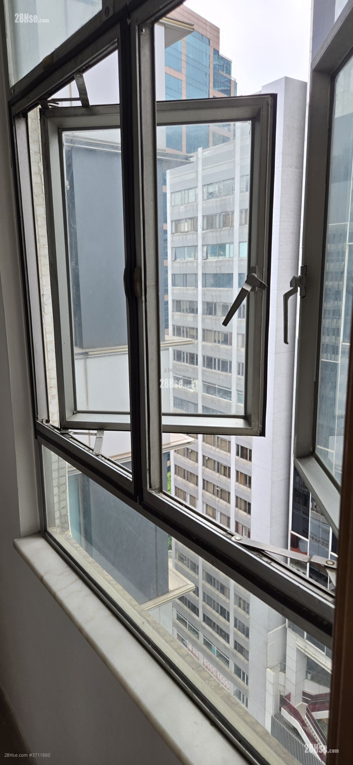 Eastman Court Rental 2 Bedrooms , 2 Bathrooms 309 ft²