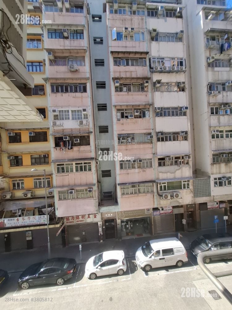 翡翠洋楼 售盘 3 房 , 1 浴室 645 平方尺