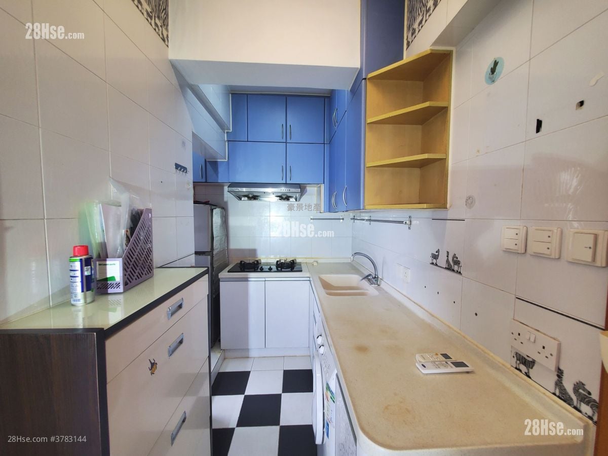 Connaught Garden Rental 2 Bedrooms , 1 Bathroom 340 ft²