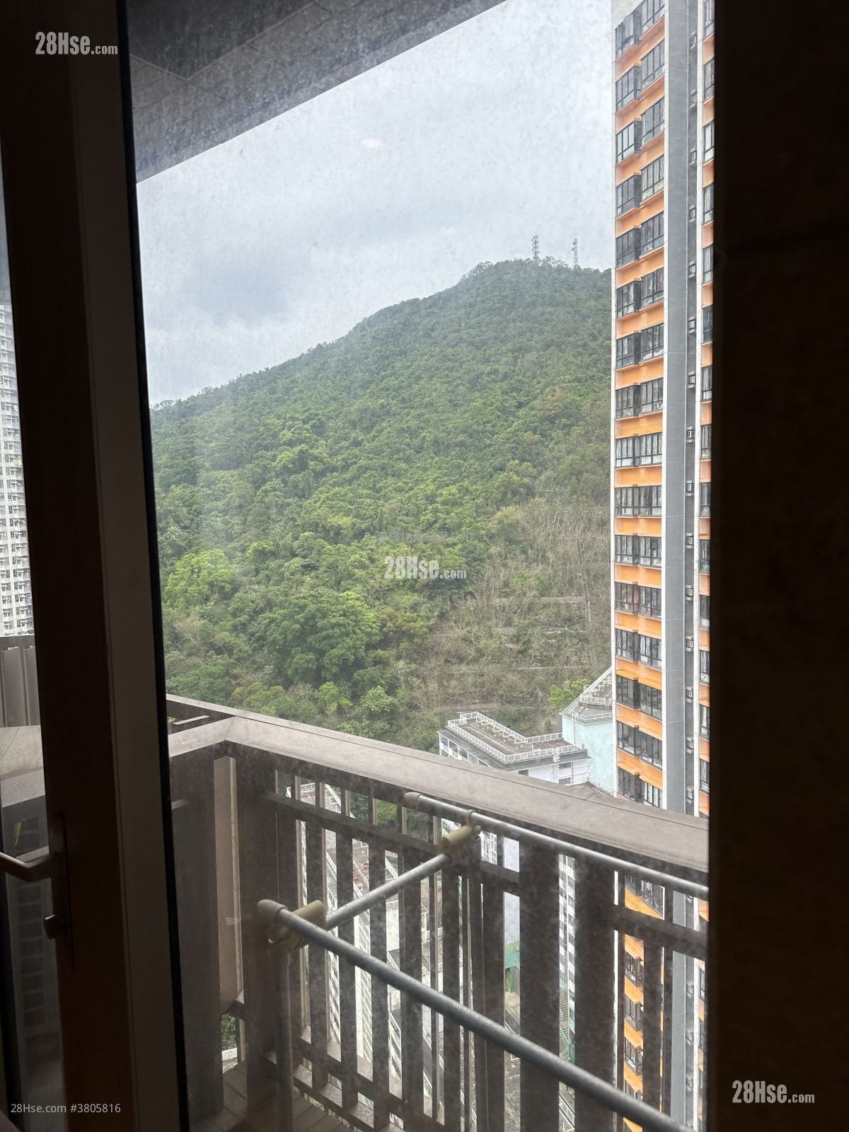 加多近山 租盘 3 房 , 2 浴室 915 平方尺