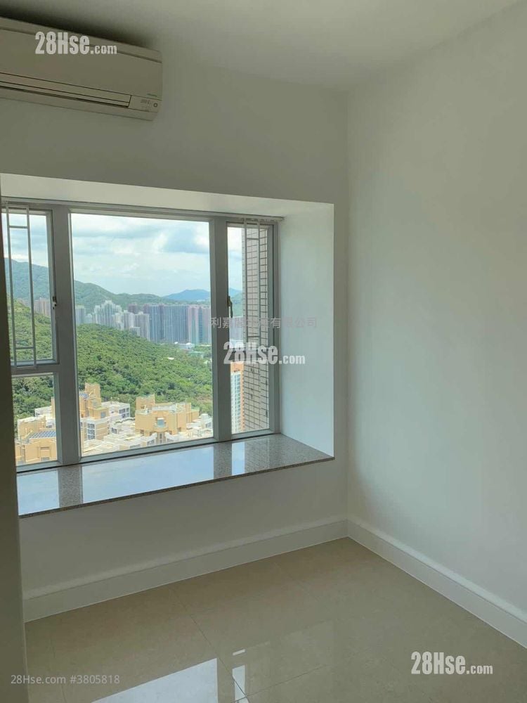 Metro Town Sell 2 Bedrooms , 1 Bathroom 487 ft²