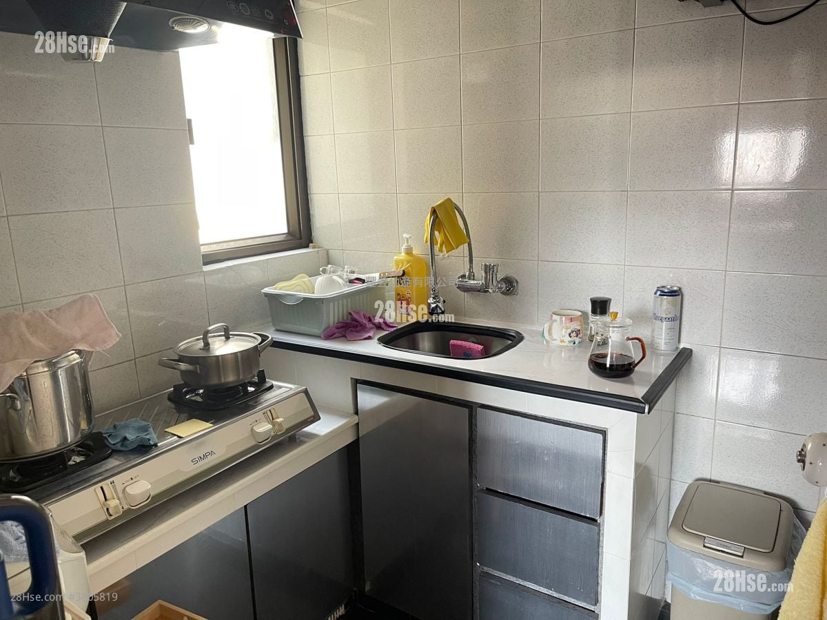 Man Wo Garden Mansion Sell 2 Bedrooms , 1 Bathroom 548 ft²