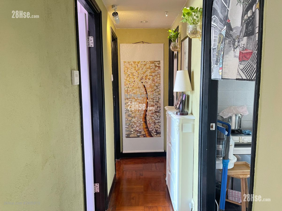 Man Wo Garden Mansion Sell 2 Bedrooms , 1 Bathroom 548 ft²