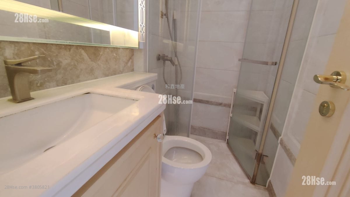 63 Pokfulam Sell Studio , 1 Bathroom 209 ft²