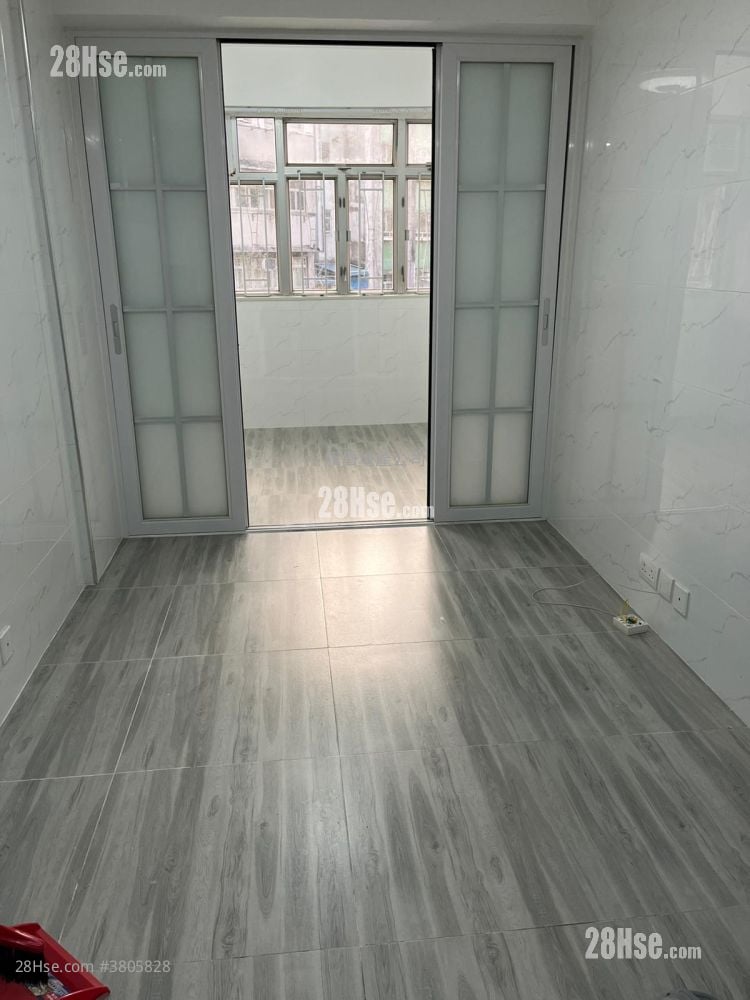 唐楼 租盘 1 房 , 1 浴室 160 平方尺