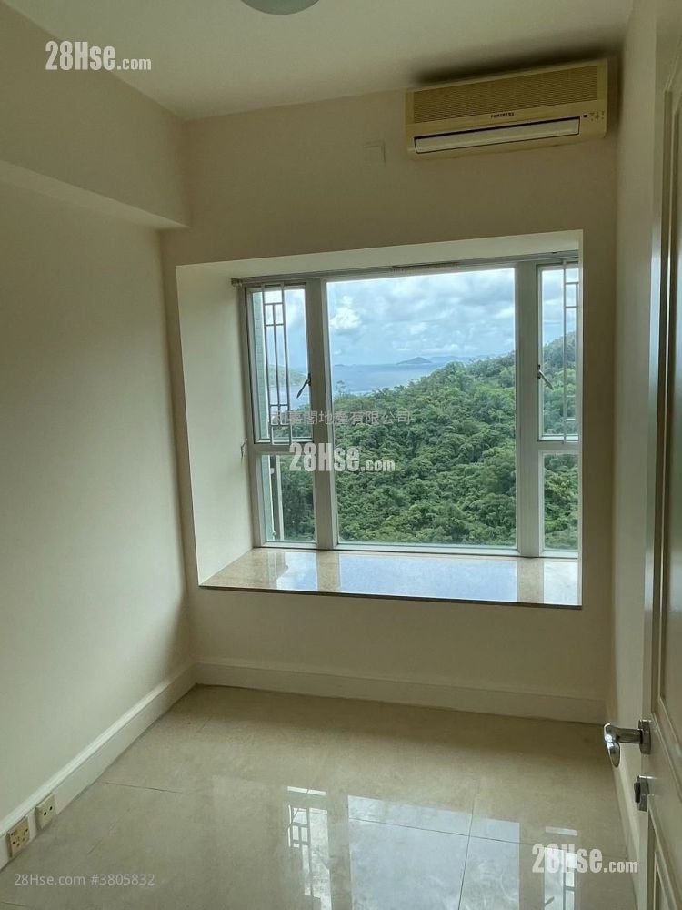 Metro Town Sell 4 Bedrooms , 3 Bathrooms 888 ft²