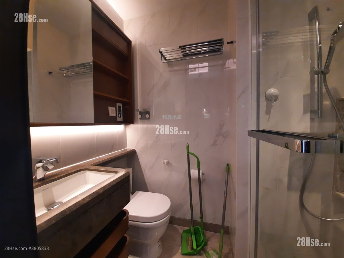 Novum West Sell Studio , 1 Bathroom 199 ft²