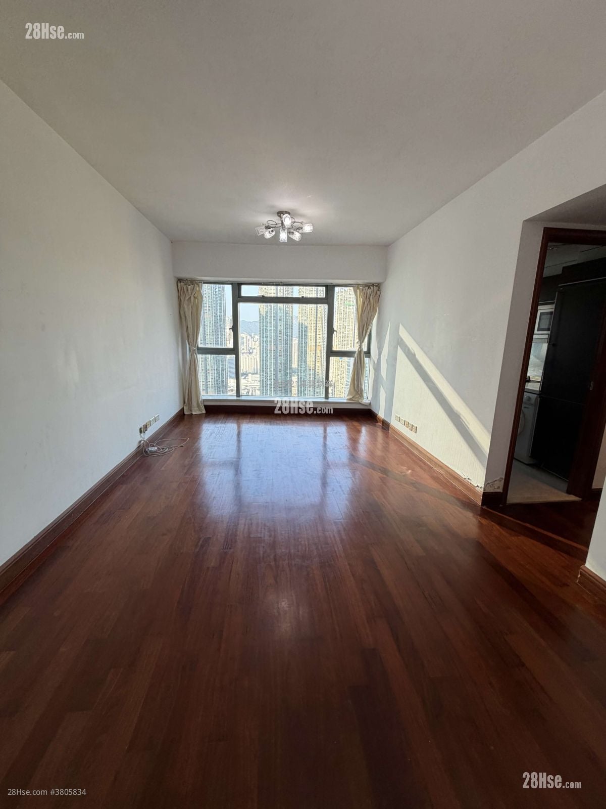 君临天下 租盘 2 房 , 2 浴室 755 平方尺