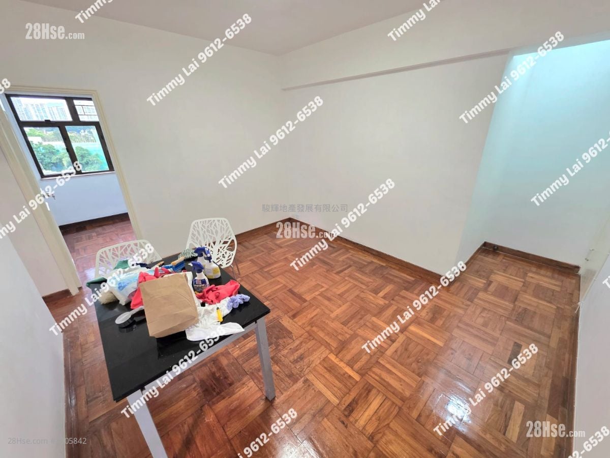 Wing Lee Mansion Sell 2 Bedrooms , 1 Bathroom 476 ft²